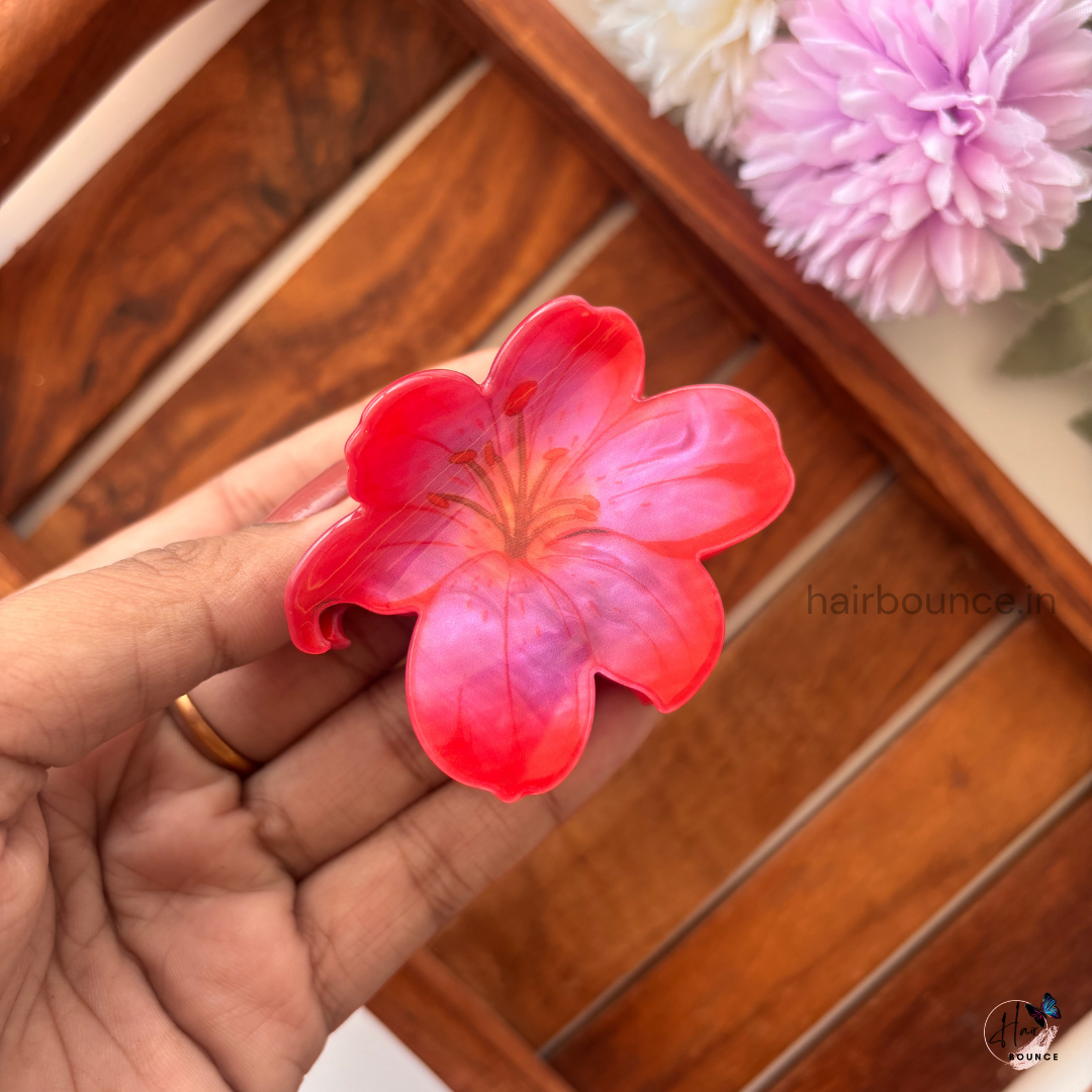 Bold Bloom Flower Hair Claw - Medium