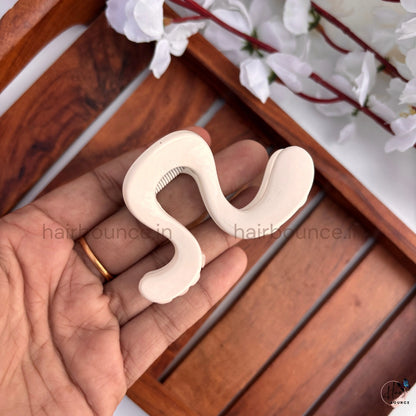 Wave Curve Hair Claw – Medium