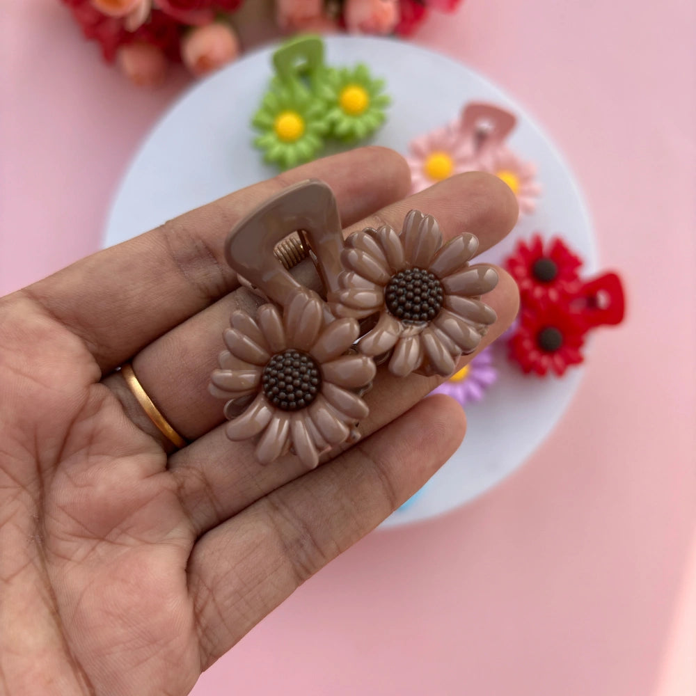 Double Flower Shinny Finish Hair Claw - Medium