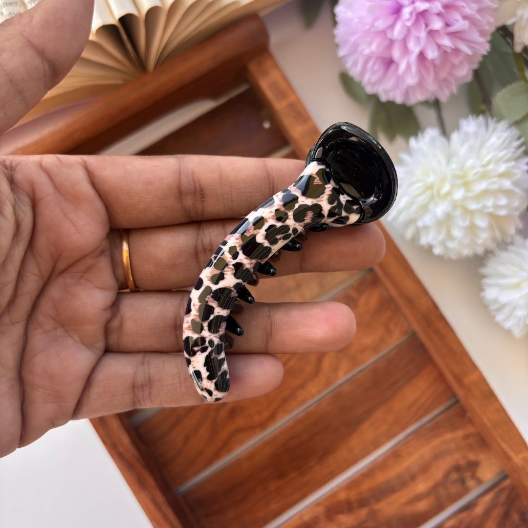 Cheetah Printed Banana Clip - Medium