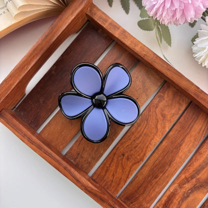 Daisy Flower Hair Claw – Large 🌼✨