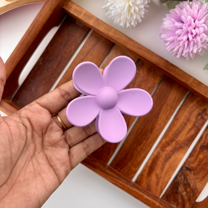 Matte Daisy Flower Hair Claw - Large