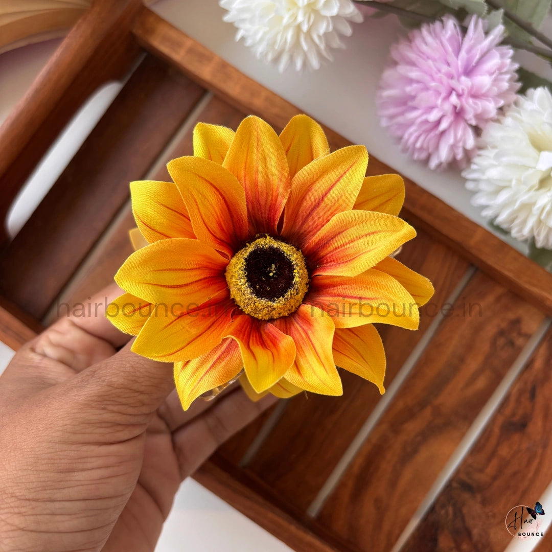 Oversized Sunflower Hair Claw Clip – Large Floral Statement Hair Accessory for Women