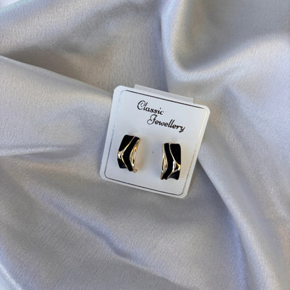 Wave Edge Stud Earrings
