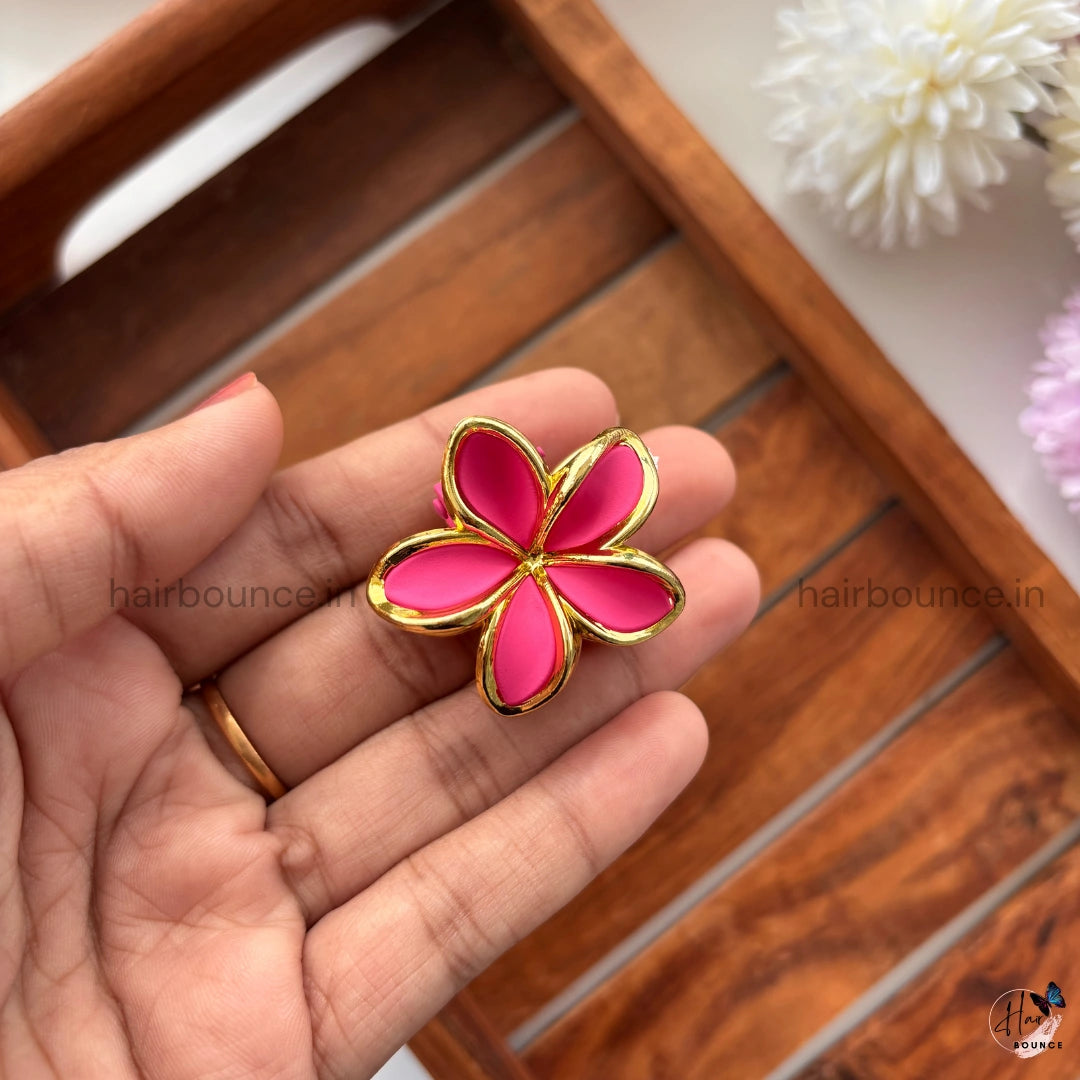 Golden Bloom Floral Hair Claw - Small