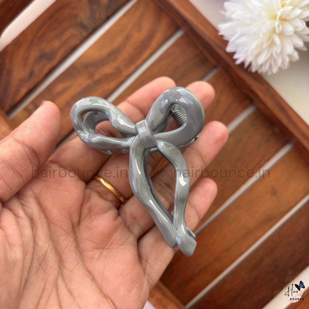 Glossy Ribbon Bow Hair Claw – Medium