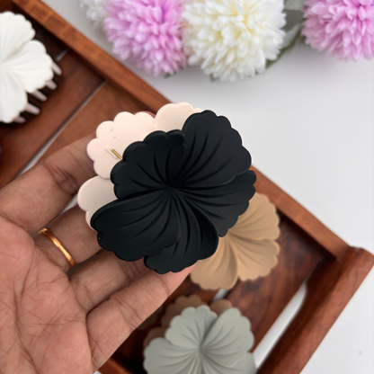 Dual Colour Hibiscus Hair Claw - Medium