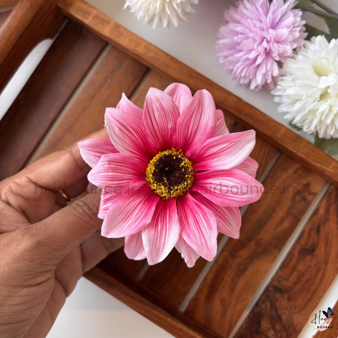 Oversized Sunflower Hair Claw Clip – Large Floral Statement Hair Accessory for Women