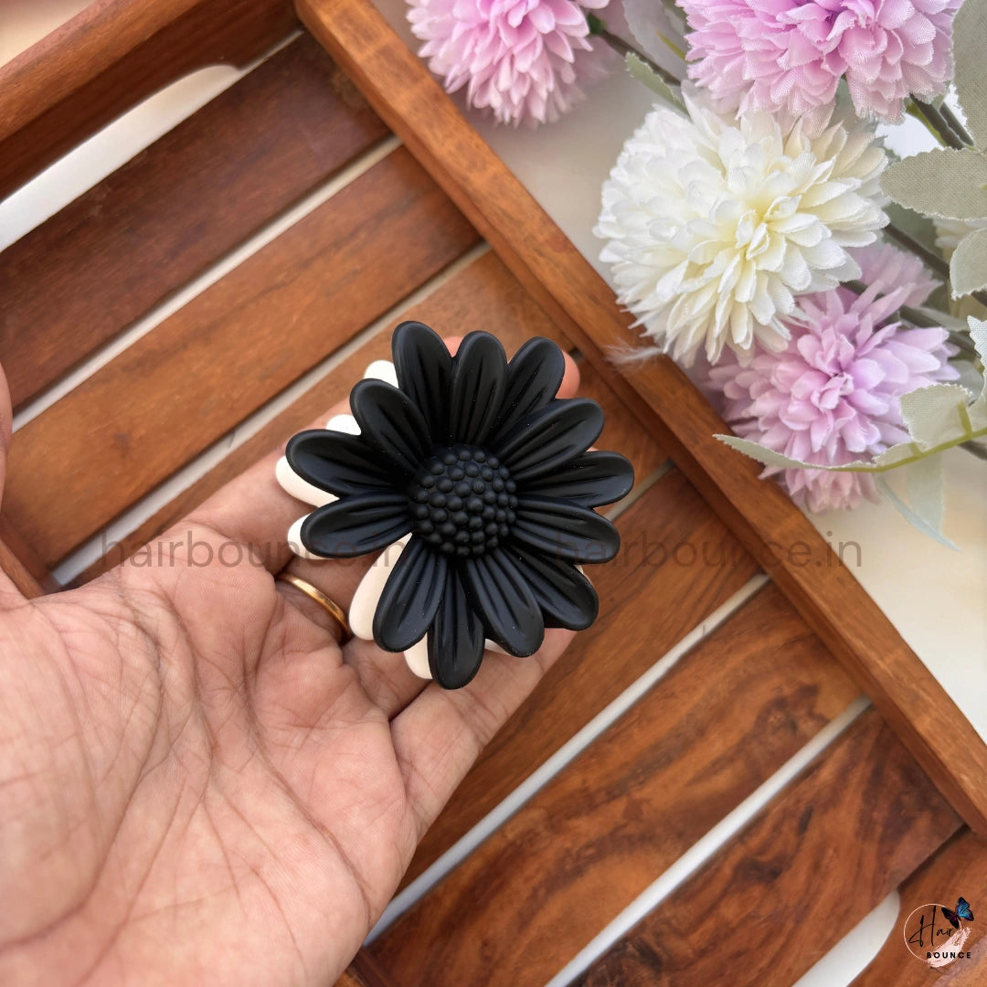Bloom Dual-Tone Hair Claw – Medium