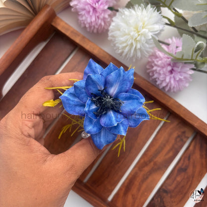 Elegant Bloom Floral Hair Claw - Large