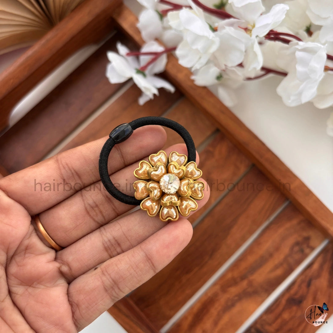 Golden Floral Kundan Hair Tie with Crystal Stone