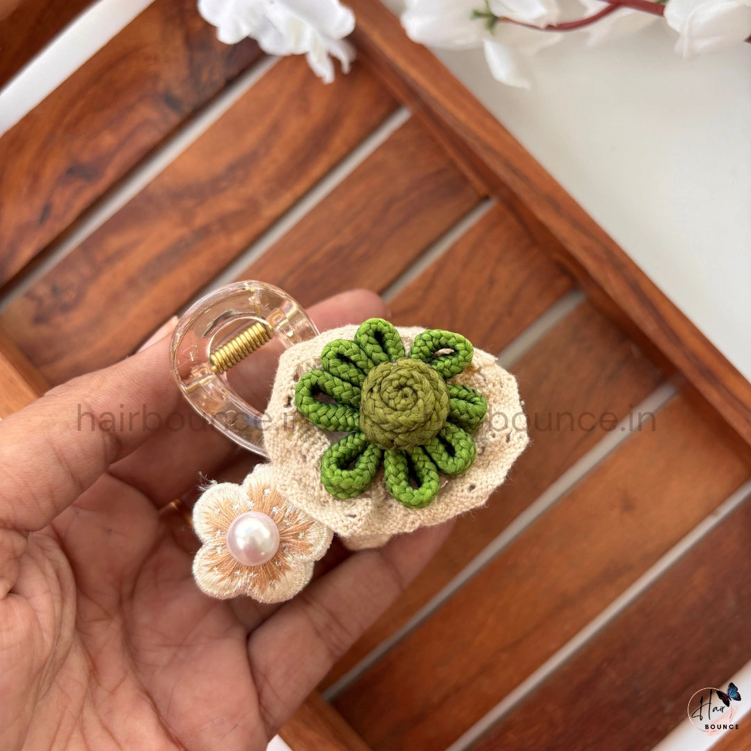 Handmade Crochet Flower Hair Claw – Medium
