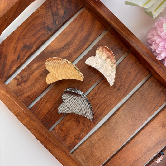 Elegant Heart Curve Metal Hair Claw – Small