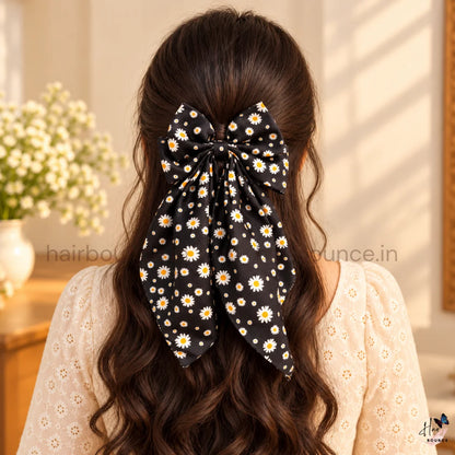 Daisy Bloom Floral Tail Bow Hair Clip – Black