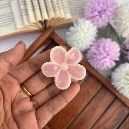 🌼 Dual Colour Daisy Hair Claw – Small