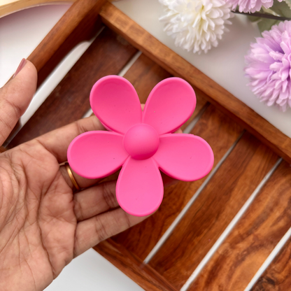 Matte Daisy Flower Hair Claw - Large