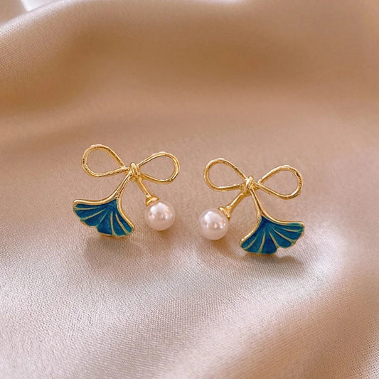 Pearl Grace Bow Earrings - Blue