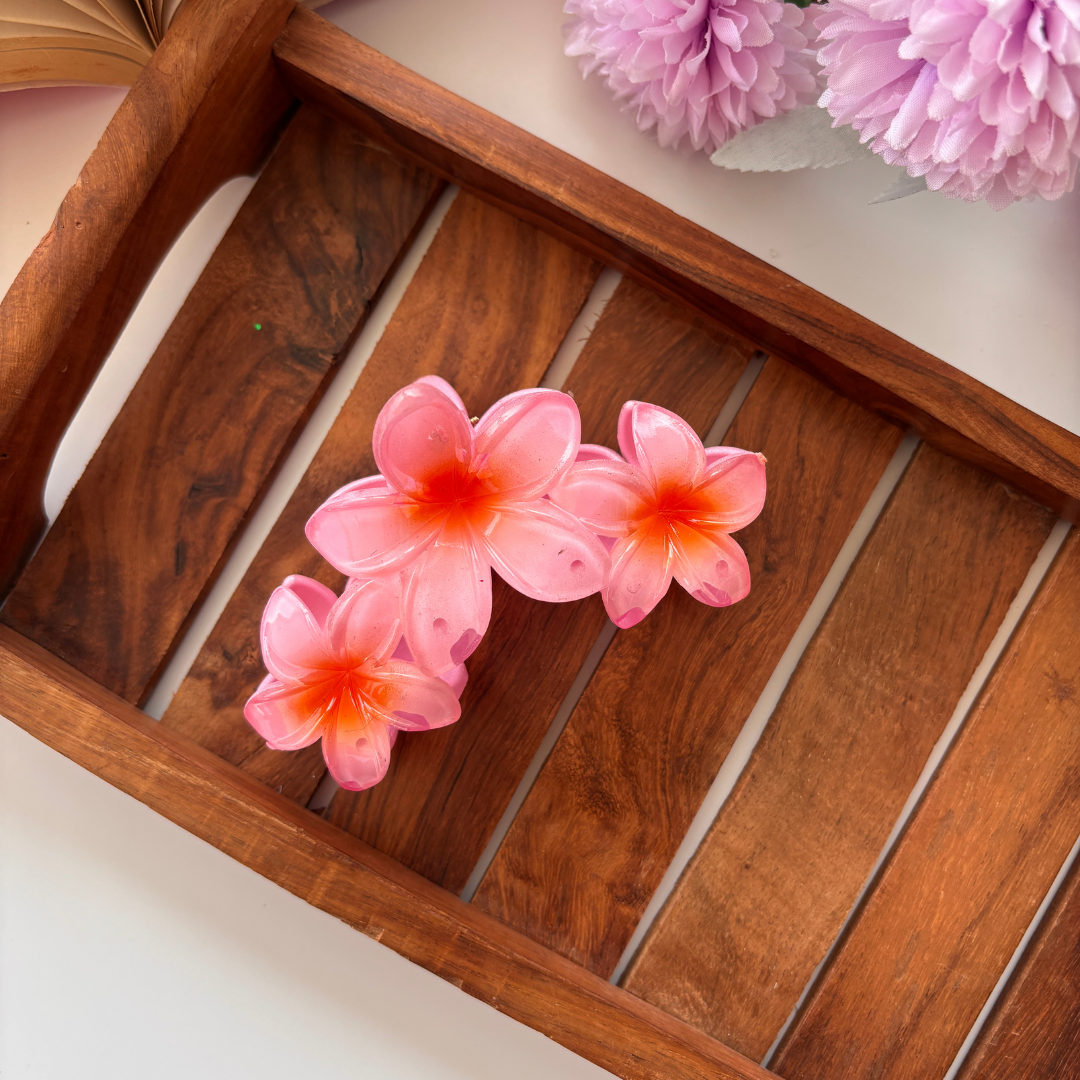 Shinny Triple Flower Lilly Hair Claw - Large