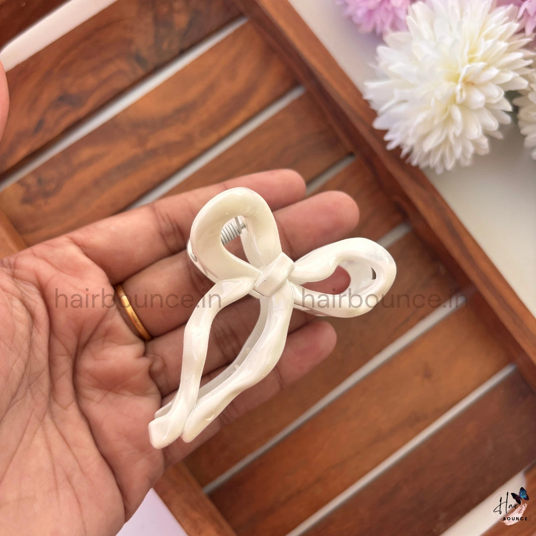 Glossy Ribbon Bow Hair Claw – Medium