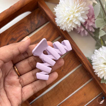 Matte Zigzag Hair Claw – Medium