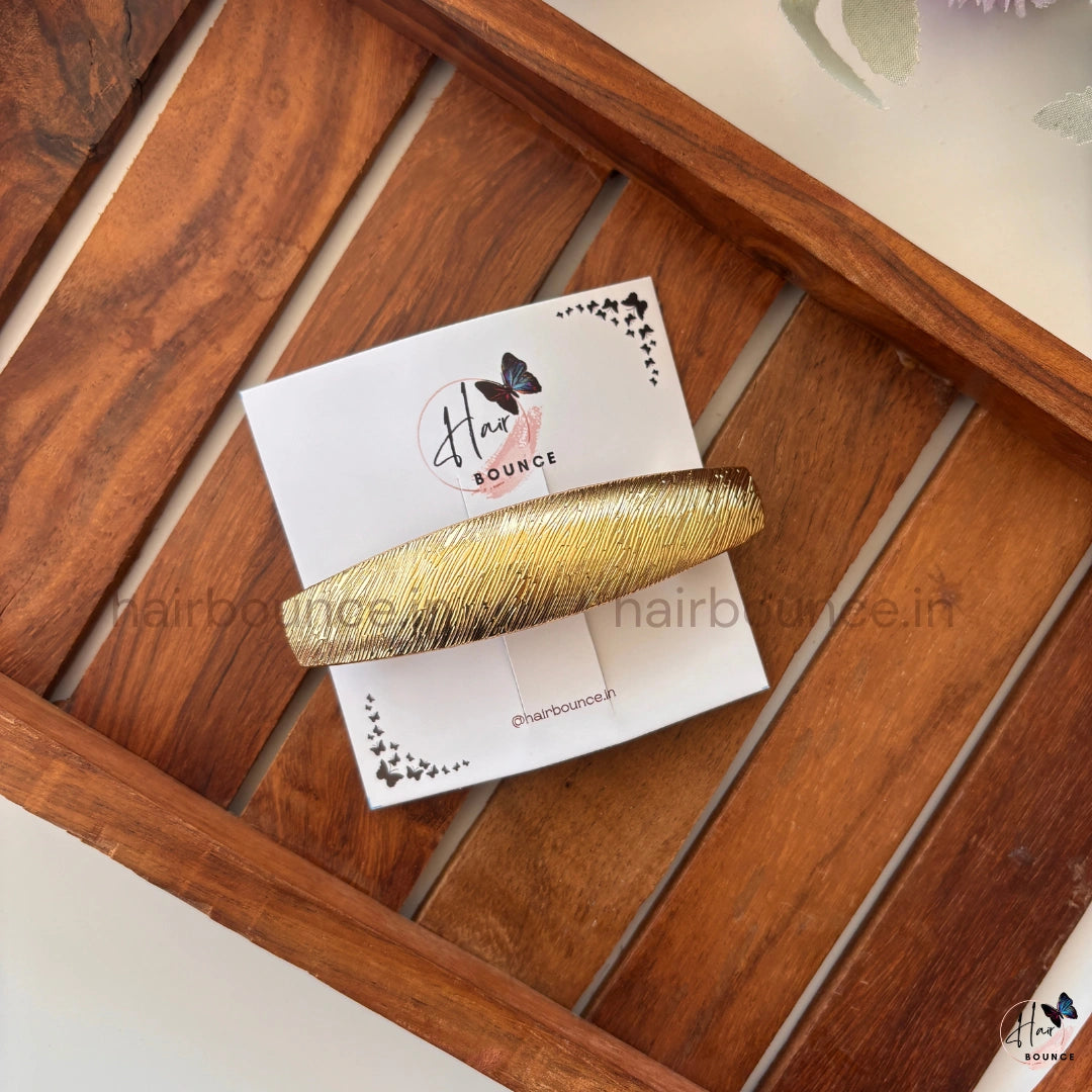 Aurora Fine-Line Metallic Oval Barrette – Elegant Luxe Collection