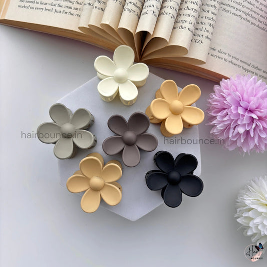 Nude Shade Daisy Flower Hair Claw – Small