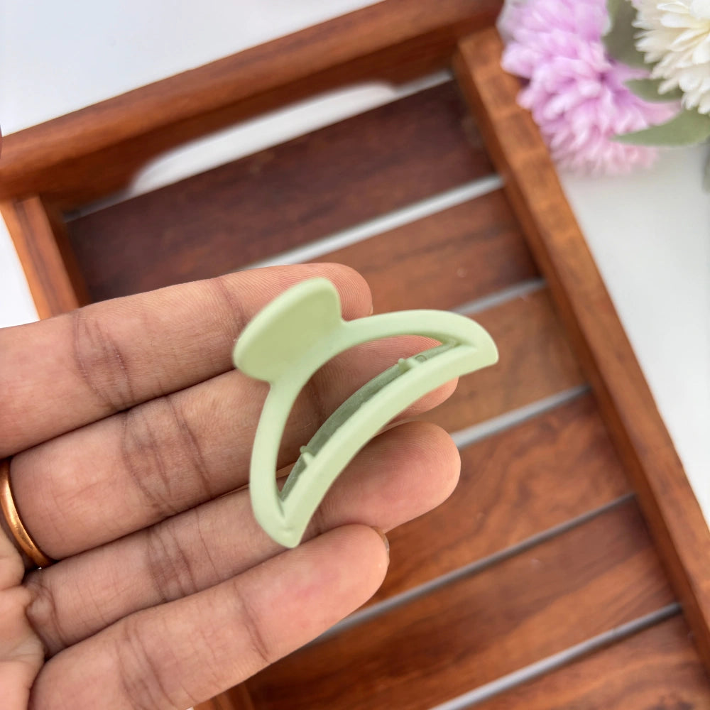 Light Curve D Shape Hair Claw - Small