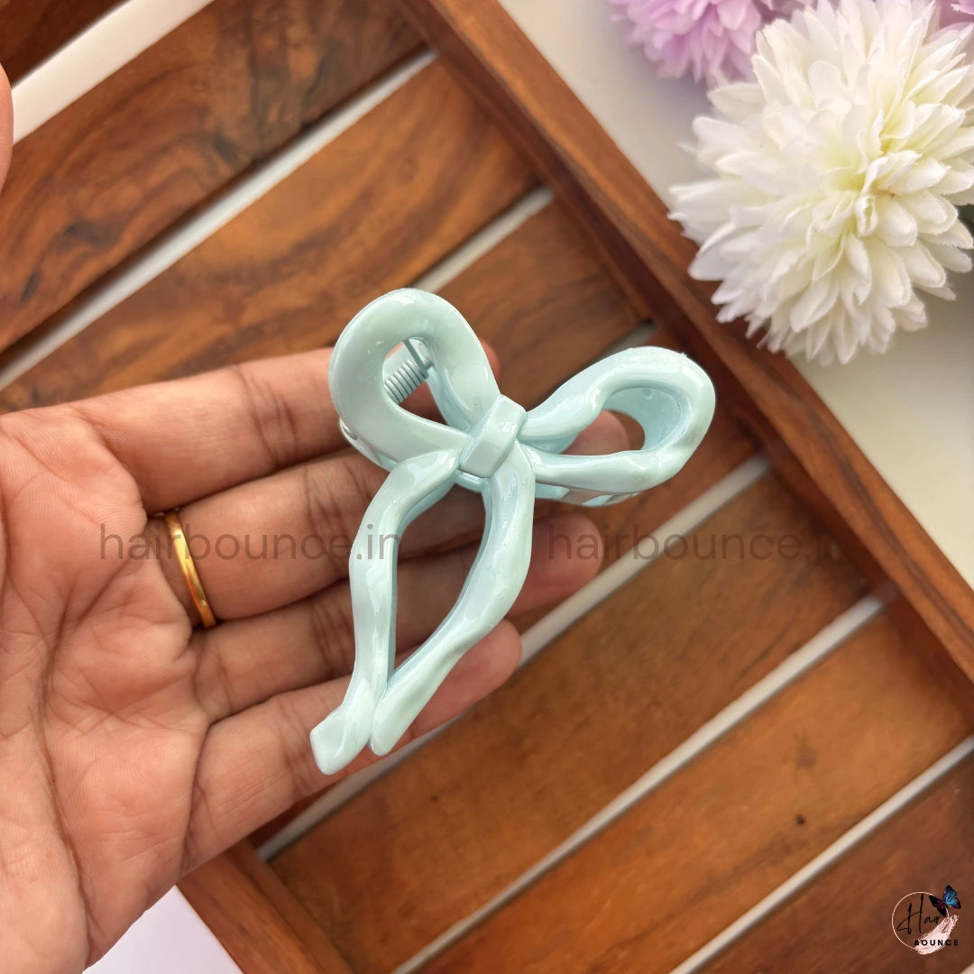 Glossy Ribbon Bow Hair Claw – Medium