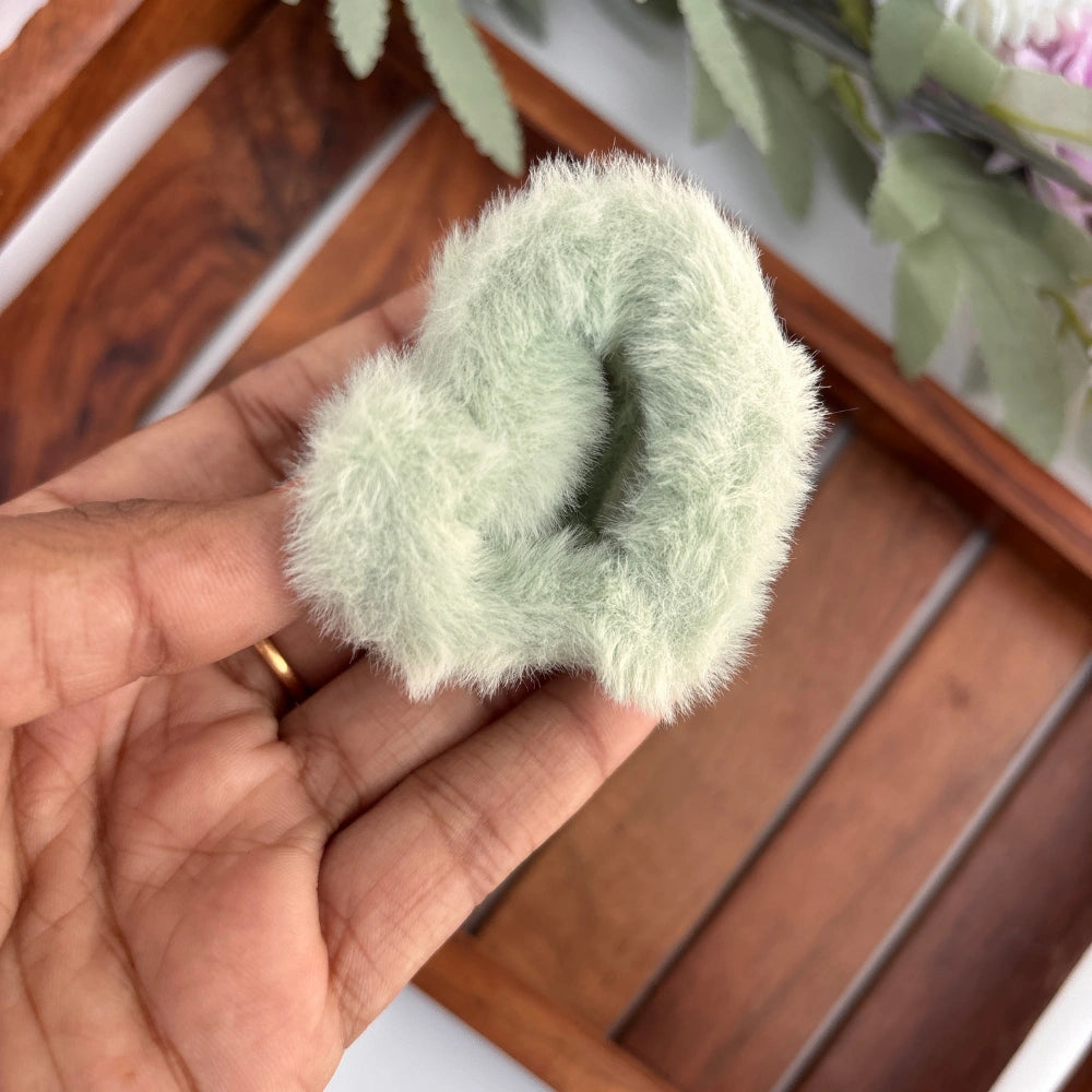 Heart Fur Hair Claw - Small