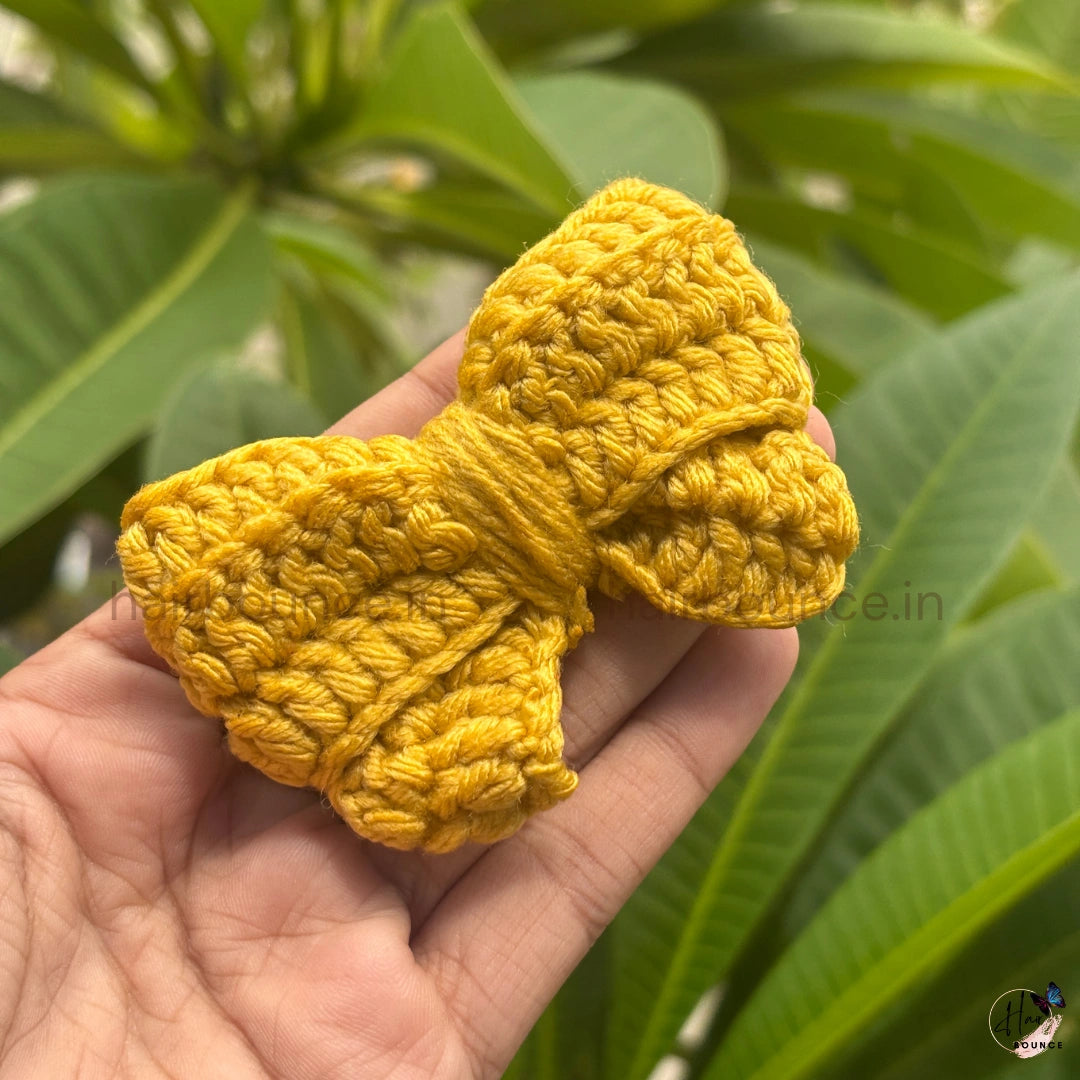 Handmade Crochet Mini Bow Hair Clip – Small Knitted Hair Bow for Girls & Kids