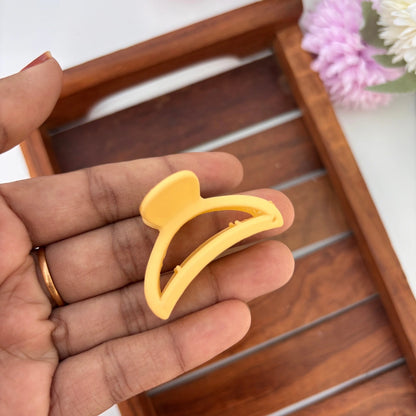 Light Curve D Shape Hair Claw - Small