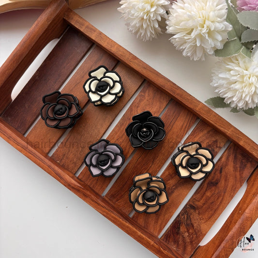 Matte Rose Flower Outline Hair Claw – Small