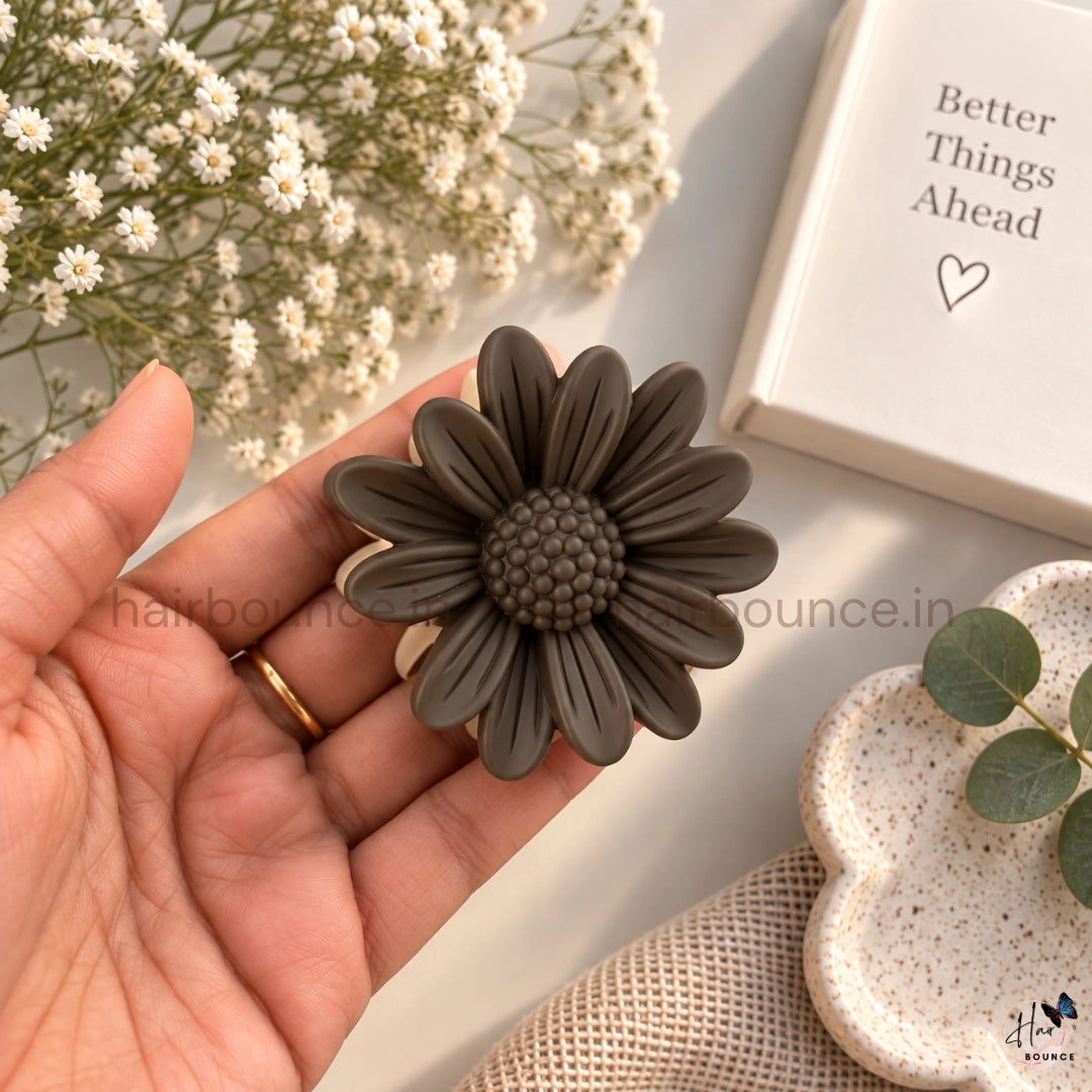 Bloom Dual-Tone Hair Claw – Medium