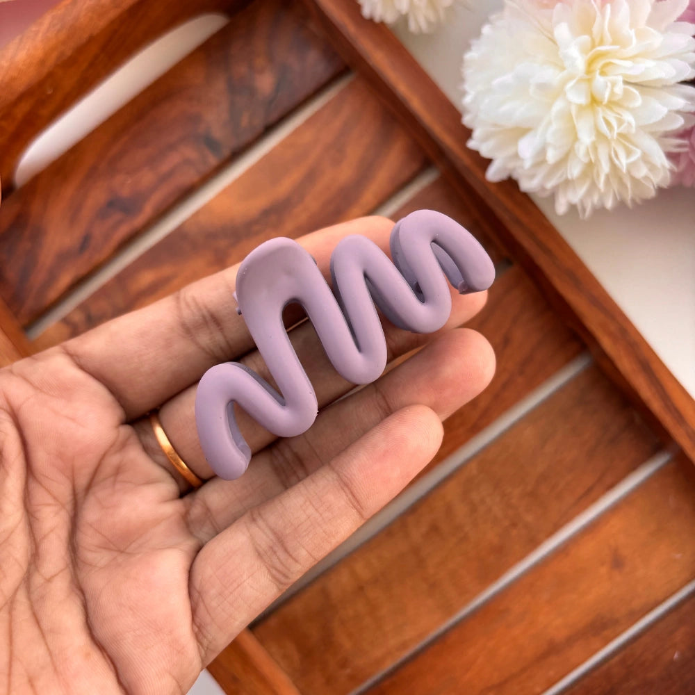 🎨 Pastel Wave Hair Claw – Medium
