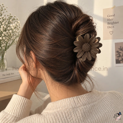 Bloom Dual-Tone Hair Claw – Medium