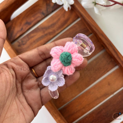 Handmade Crochet Daisy Flower Banana Clip – Medium