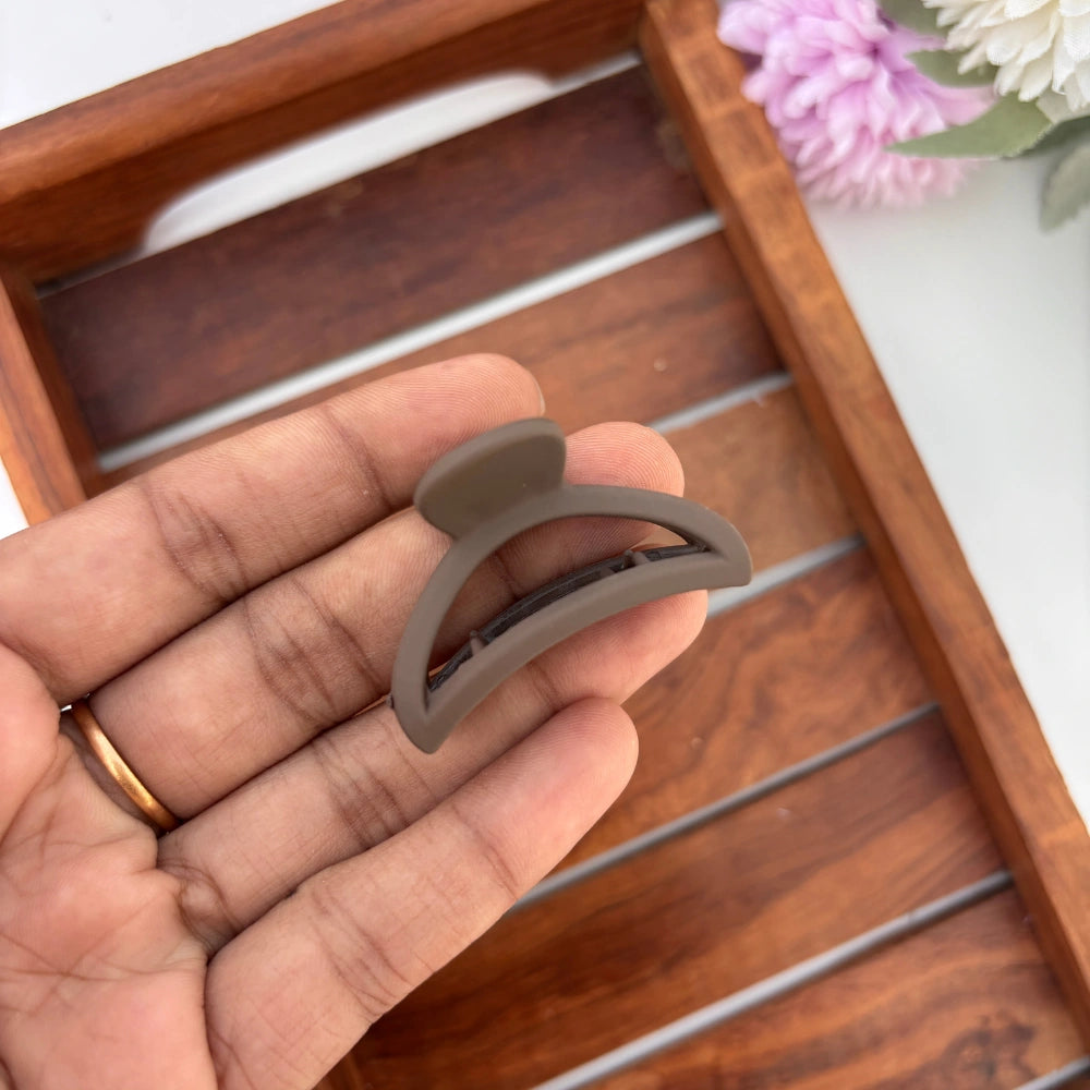 Light Curve D Shape Hair Claw - Small