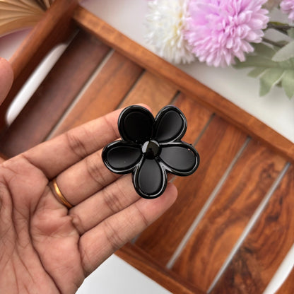 Glossy Outline Daisy Flower Hair Claw – Small