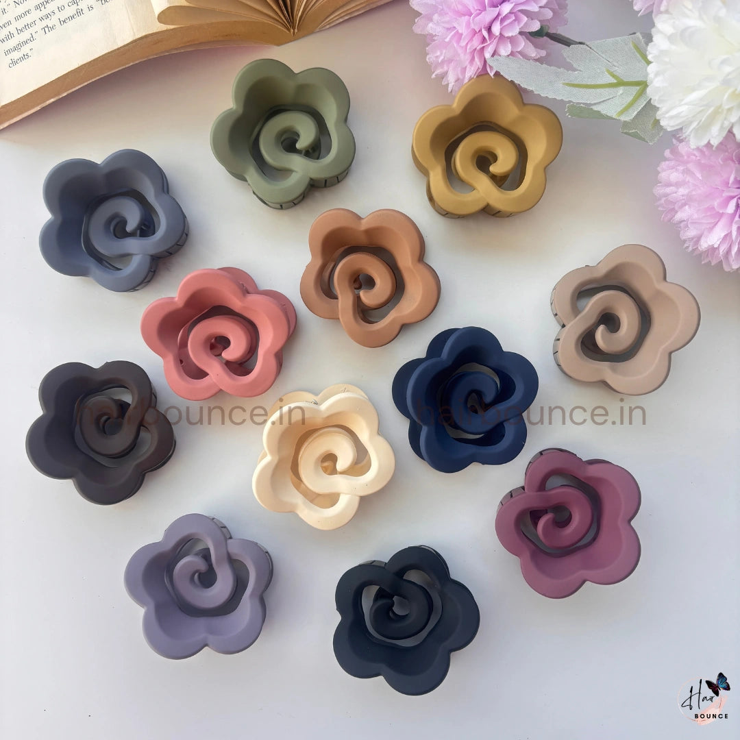Bloom Twist Flower Hair Claw – Medium