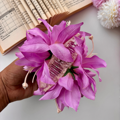 Loop Shape Floral Hair Claw – Large