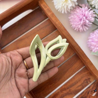 Elegant Tulip Hair Claw – Medium
