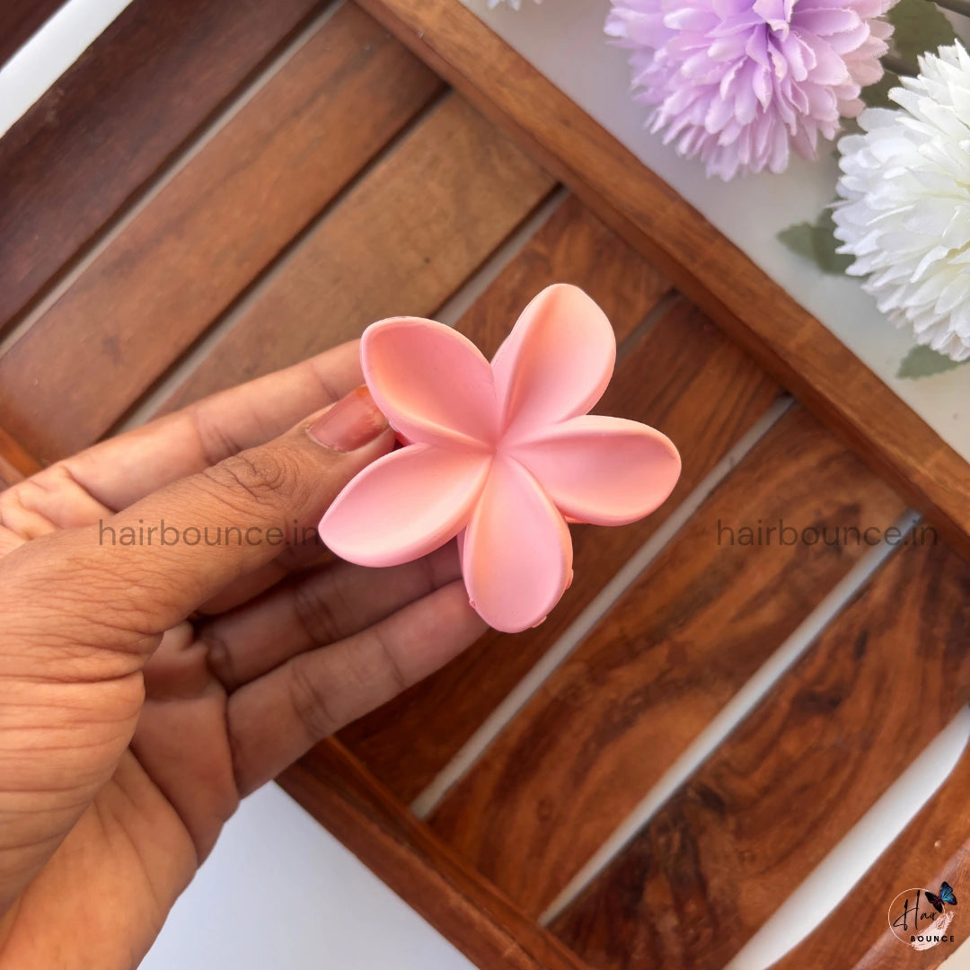 Pastel Bloom Matte Hair Claw – Medium