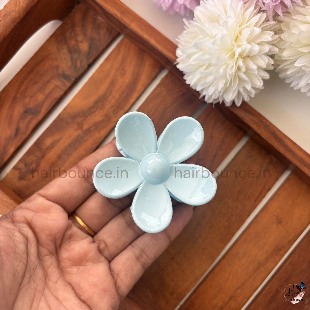 Pastel Daisy Bloom Hair Claw – Medium