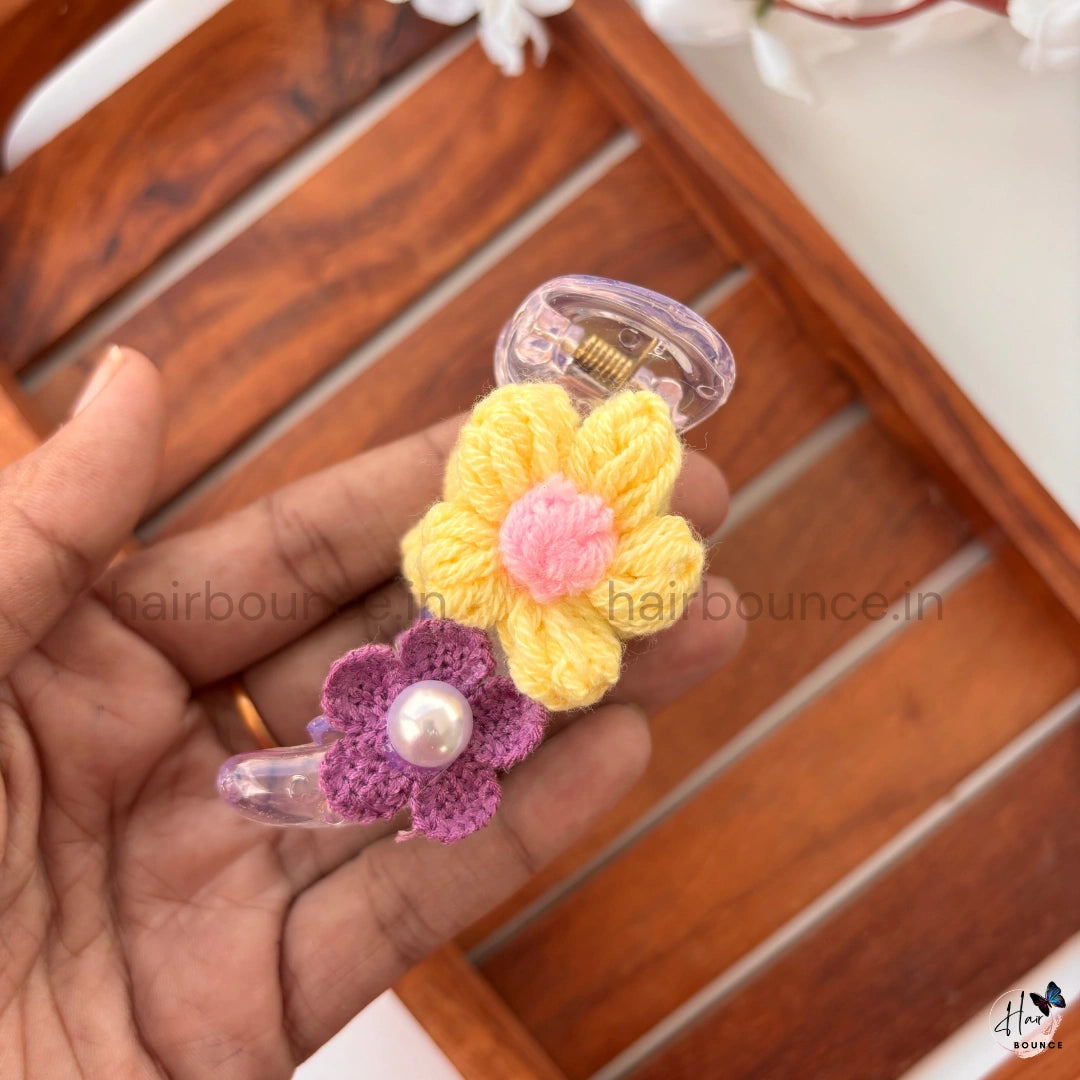 Handmade Crochet Daisy Flower Banana Clip – Medium