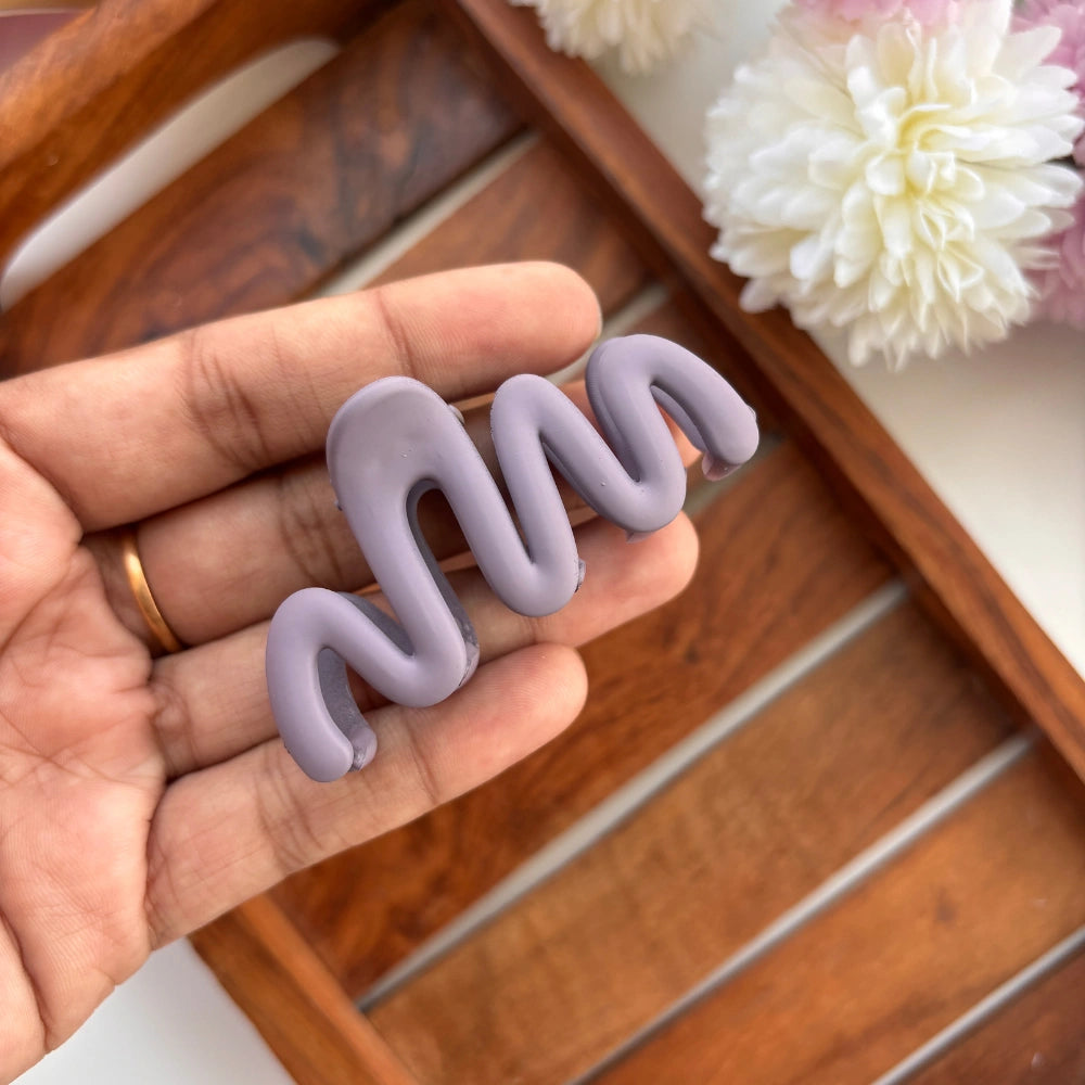 🎨 Pastel Wave Hair Claw – Medium