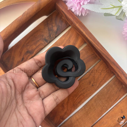Bloom Twist Flower Hair Claw – Medium