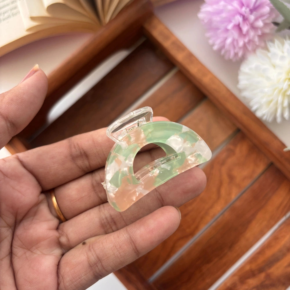 D Shape Marble Finish Hair Claw - Medium