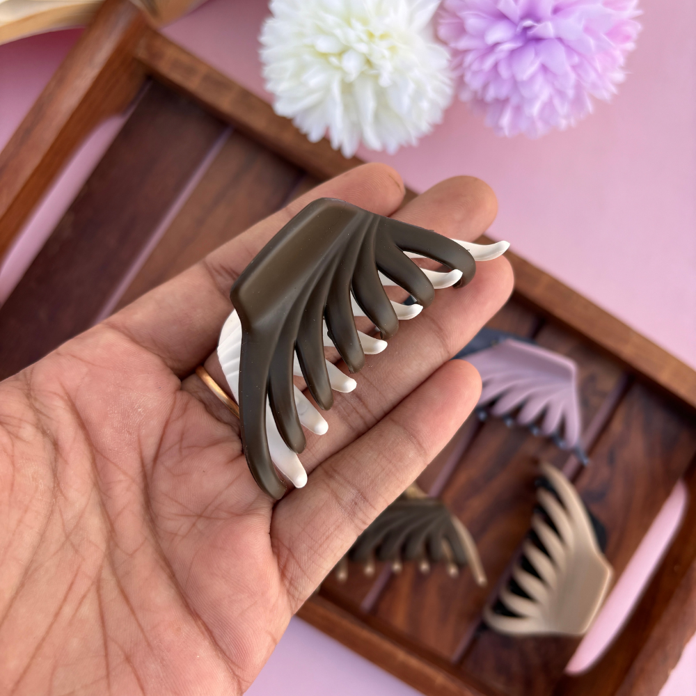 Dual Colour Lined Hair Claw - Medium