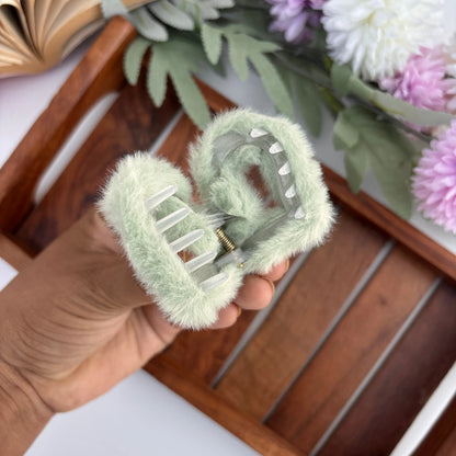Heart Fur Hair Claw - Small