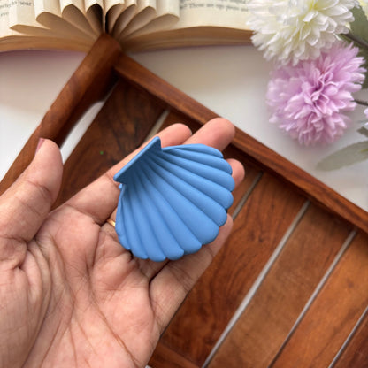 Matte Shell Hair Claw – Medium